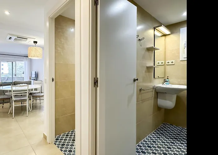 Апартаменты Lets Holidays Cozy Near Tossa 2 Тосса-де-Мар